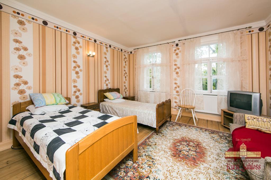 Hôtel Kursi Hunting Manor à Puurmani Chambre photo